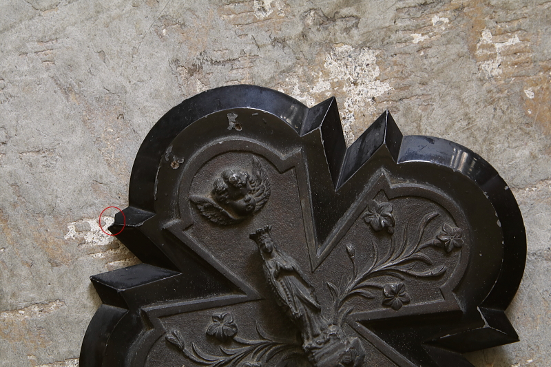 石の十字架の聖水盤　フランス　アンティークストリュフ