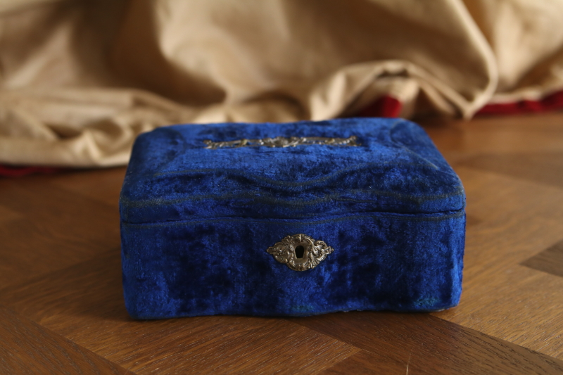 ブルーベルベット　ジュエリーボックス　フランス　アンティークストリュフ