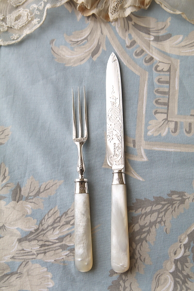 ハンドエングレービングデザートナイフアンドフォーク　Richard Frederick Mosley　イギリス　アンティークストリュフ