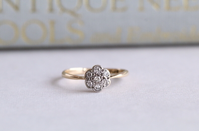 シングルカットダイヤモンドデイジーリング　イギリス　アンティークストリュフ
