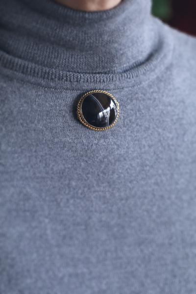 オーバルアゲートブローチ　スコットランド アンティークストリュフ