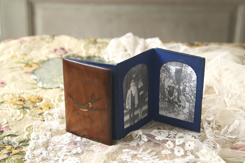 ツバメのスーベニールアルバム　フォトスタンド　sorrento イタリア　アンティークストリュフ
