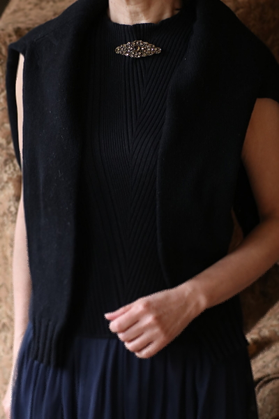 トパーズガラス　フィリグリーブローチ　ヨーロッパ　アンティークストリュフ