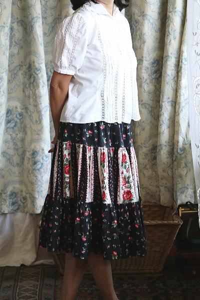 フランスのヴィンテージフレアスカート　フランス　アンティークストリュフ 20250716