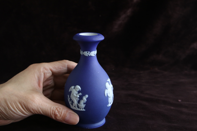 ジャスパーウェア　天使のポージーベース　wedgwood ウエッジウッド　イギリス　アンティークストリュフ