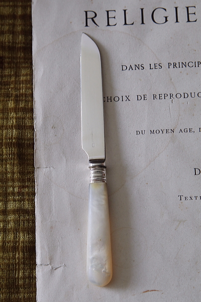 マザーオブパールハンドルデザートナイフ　james dixon and sons イギリス　アンティークストリュフ