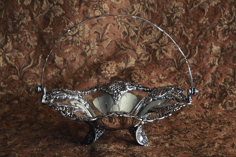 レースワークケーキバスケット　ヴィクトリアン　LEE & WIGFULL　イギリス　アンティークストリュフ