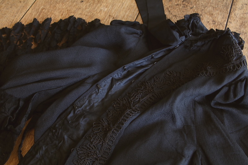 ブラックシルクのケープ　フランス　アンティークストリュフ