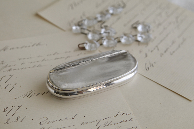 シルバープレートスナッフボックス　james dixon イギリス アンティークストリュフ