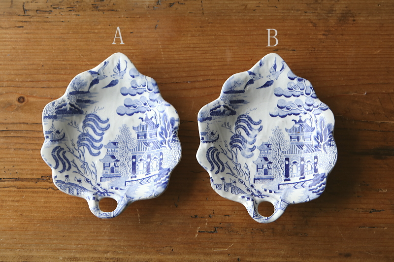 ヴィクトリアンブルーウイロー　リーフディッシュ　イギリス　アンティークストリュフ