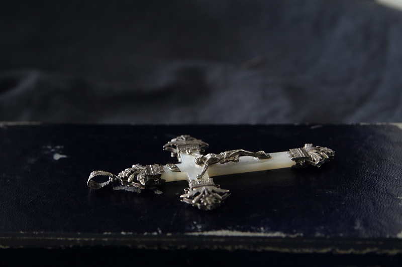 プルミコミュニオン　マザーオブパール　シルバークロス　フランス　アンティークストリュフ