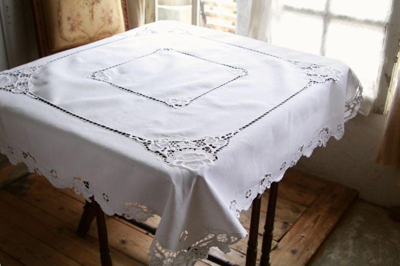 葡萄モチーフのニードルレース　リネンテーブルクロス　イギリス　アンティークストリュフ