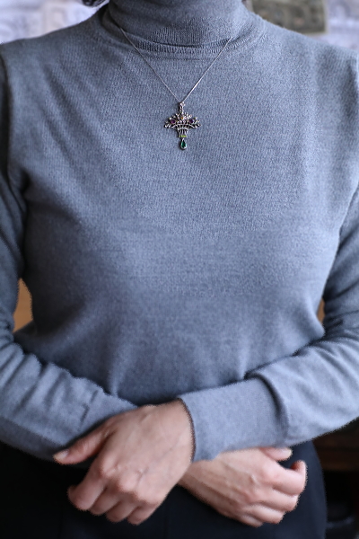 カラーペーストの花籠　シルバーペンダント　ヨーロッパ アンティークストリュフ