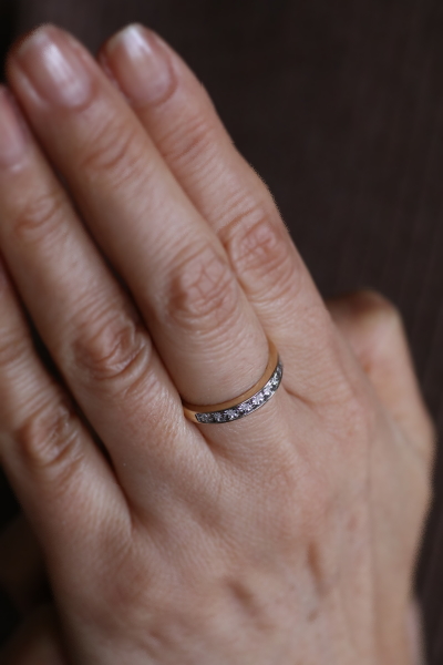 メレダイヤハーフエタニティリング　イギリス　アンティークストリュフ