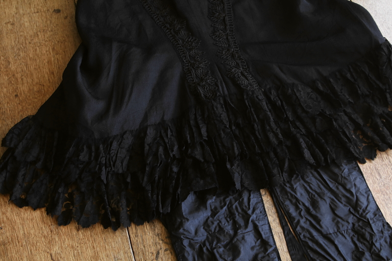ブラックシルクのケープ　フランス　アンティークストリュフ