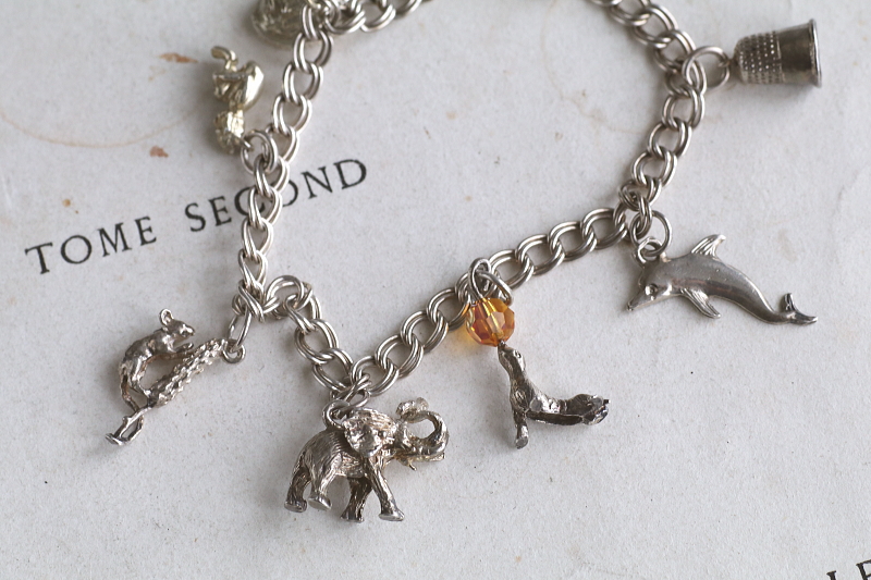 シルバーチャーム　チェーンブレスレット　イルカ　イギリス　アンティークストリュフ