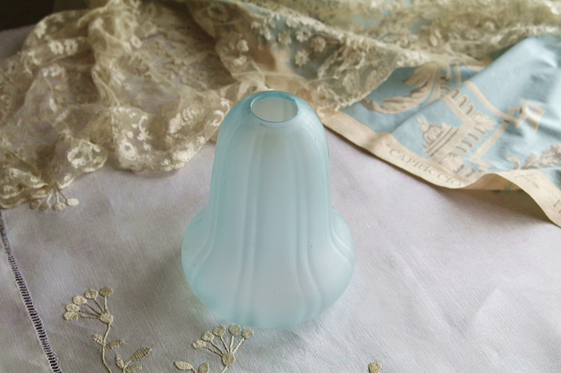 フロストブルーグラスのペンダントランプ　イギリス　アンティークストリュフ