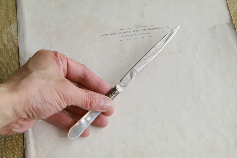マザーオブパールハンドルペーパーナイフ　イギリス　アンティークストリュフ