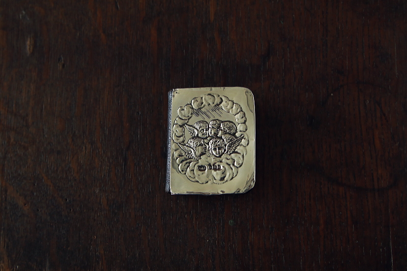 エンジェルズヘッズの銀装丁　コモンプレイヤー　聖公会　祈祷書　イギリス　アンティークストリュフ