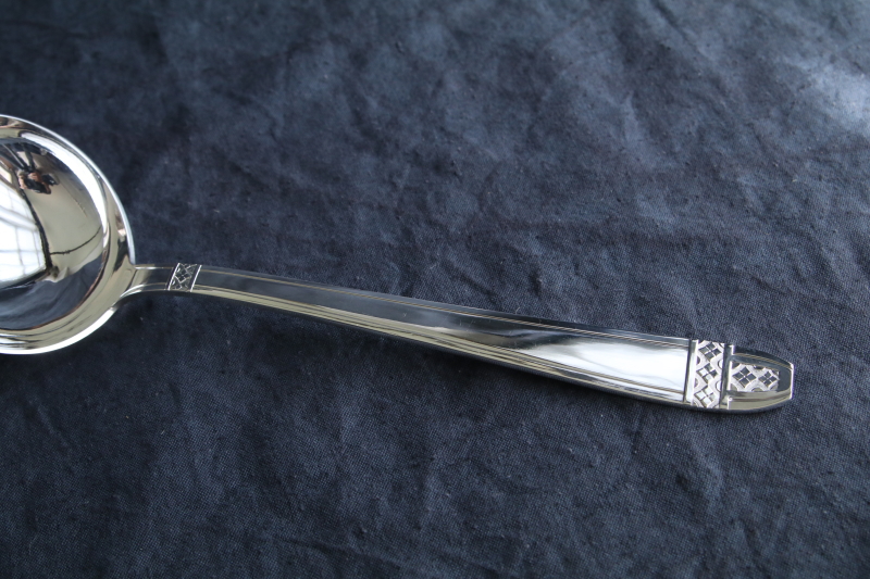 幾何学顧問のスープレードル　フランス　アンティークストリュフ 2026020304