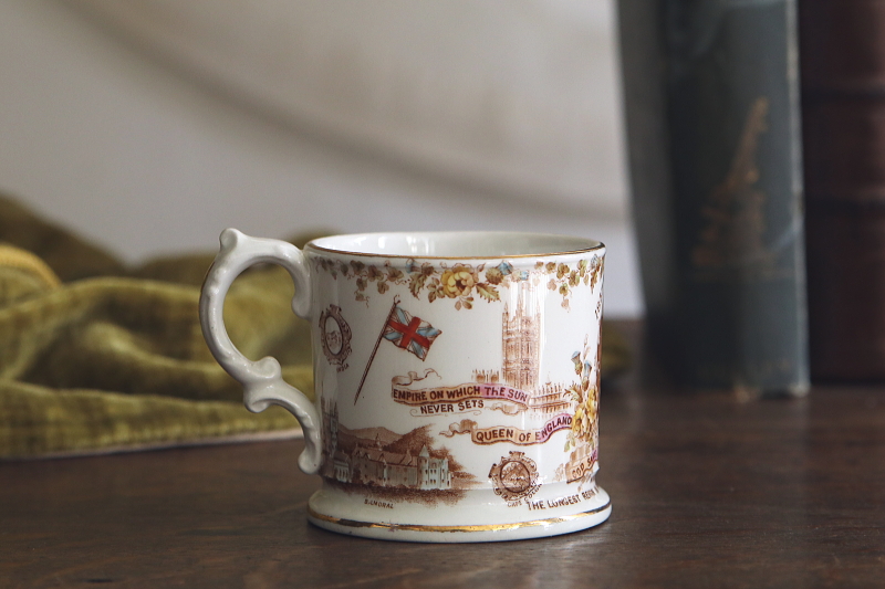 ヴィクトリア女王　ダイヤモンドジュビリーマグ　aynsley whiteleys イギリス　アンティークストリュフ