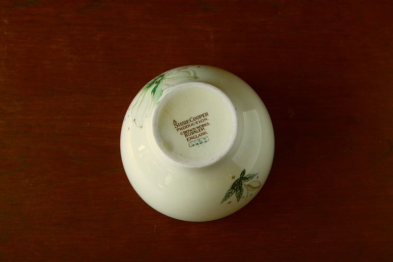 クレマチスのシュガーボウル　スージー・クーパー SUSIE COOPER イギリス