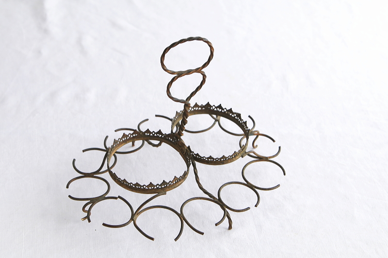 リキュールのワイヤースタンド　フランス アンティークストリュフ