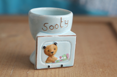 Sootyのエッグカップ　イギリス アンティークストリュフ
