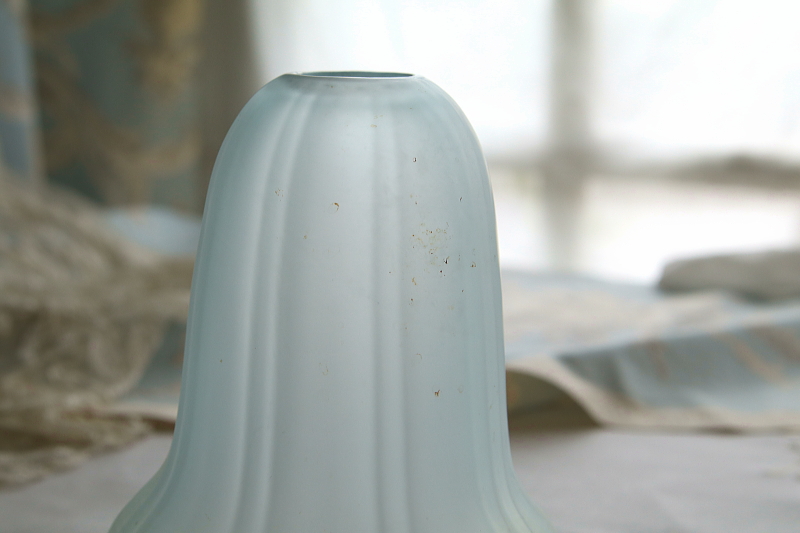 フロストブルーグラスのペンダントランプ　イギリス　アンティークストリュフ