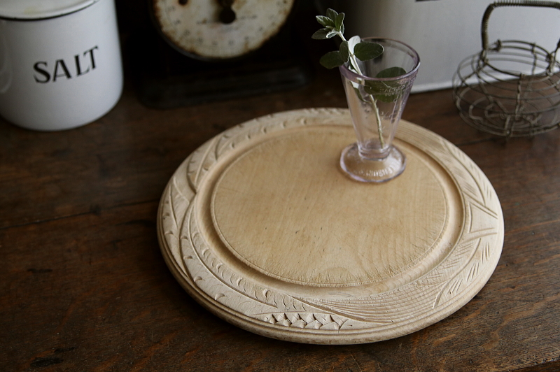 小麦の彫刻のブレッドボード　イギリス　アンティークストリュフ