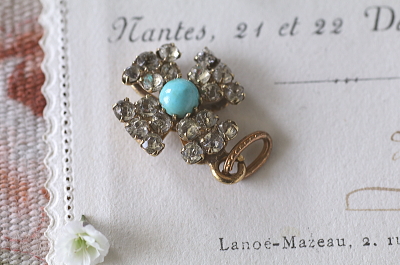 ターコイズアンドペースト　クロスペンダント　ヨーロッパ　アンティークストリュフ