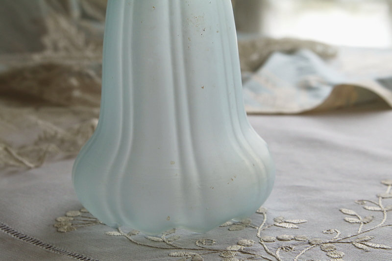 フロストブルーグラスのペンダントランプ　イギリス　アンティークストリュフ