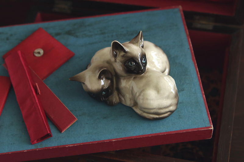 双子のシャム猫　Beswick Pottery イギリス　アンティークストリュフ 20260610