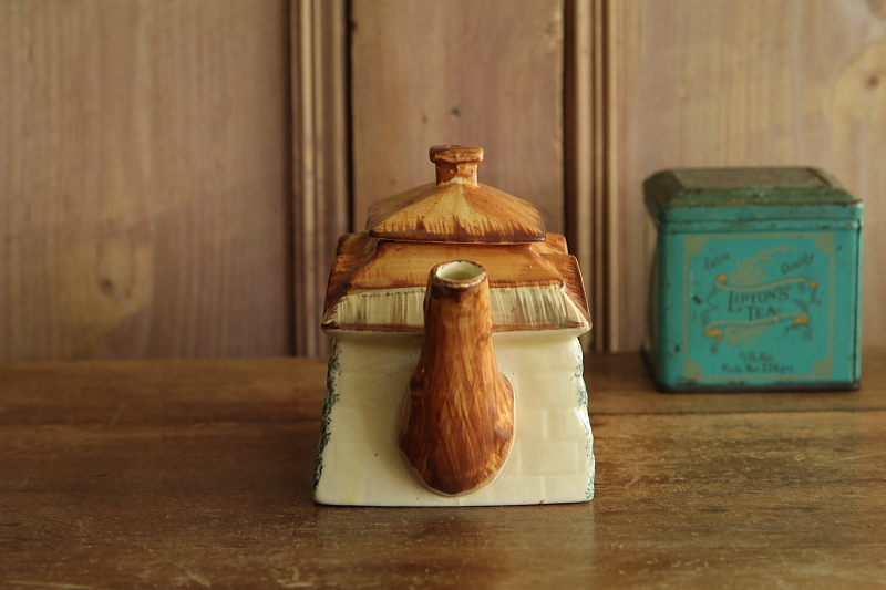 カントリーコテージティーポット　price and kensington PARAMOUNT POTTERY　アンティークストリュフ