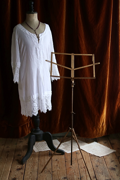 フォールディングミュージックスタンド　generation　イギリス