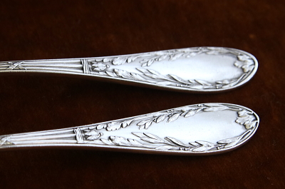 オリーブのテーブルスプーン＆フォーク　フランス　アンティークストリュフ