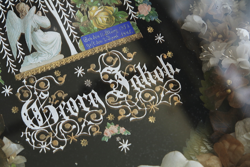 天使のメモリアルアートフレーム クロスターアルバイテン　天使　ドイツ・オーストリア アンティークストリュフ