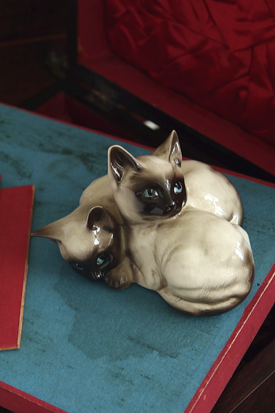 双子のシャム猫　Beswick Pottery イギリス　アンティークストリュフ 20260610