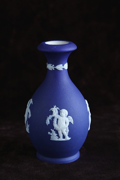 ジャスパーウェア　天使のポージーベース　wedgwood ウエッジウッド　イギリス　アンティークストリュフ