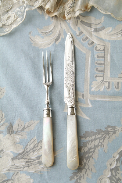 ハンドエングレービングデザートナイフアンドフォーク　Richard Frederick Mosley　イギリス　アンティークストリュフ