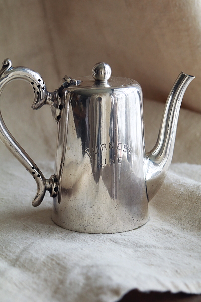 Walker and hall　ホテルウェア　furness line コーヒーポット　アンティークストリュフ 20250423