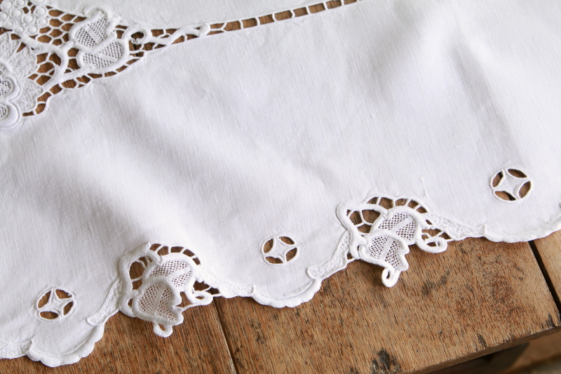 葡萄モチーフのニードルレース　リネンテーブルクロス　イギリス　アンティークストリュフ