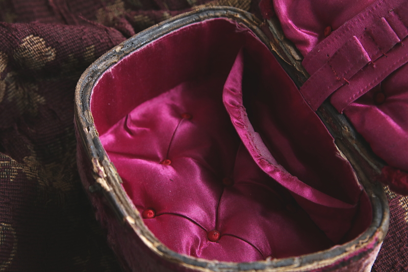 ベロアのソーイングボックス　フランス アンティークストリュフ