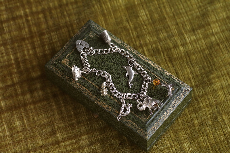 シルバーチャーム　チェーンブレスレット　イルカ　イギリス　アンティークストリュフ