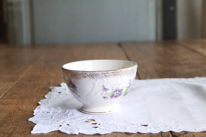 スミレのカフェオレボウル　Boch Frers Keramis ベルギー　アンティークストリュフ