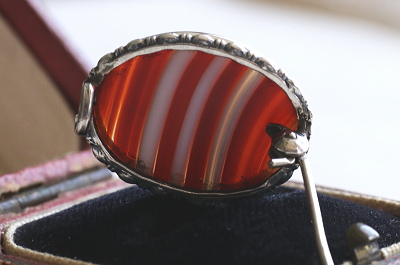 スコティッシュアゲートシルバーブローチ　スコットランド　アンティークストリュフ