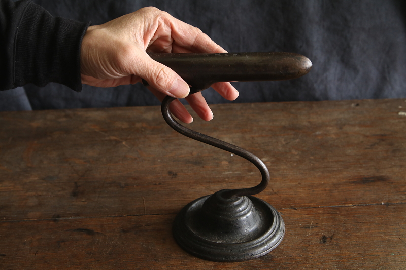 ヴィクトリアンタリーアイロン　ゴッファリングアイロン　イギリス　 アンティークストリュフ