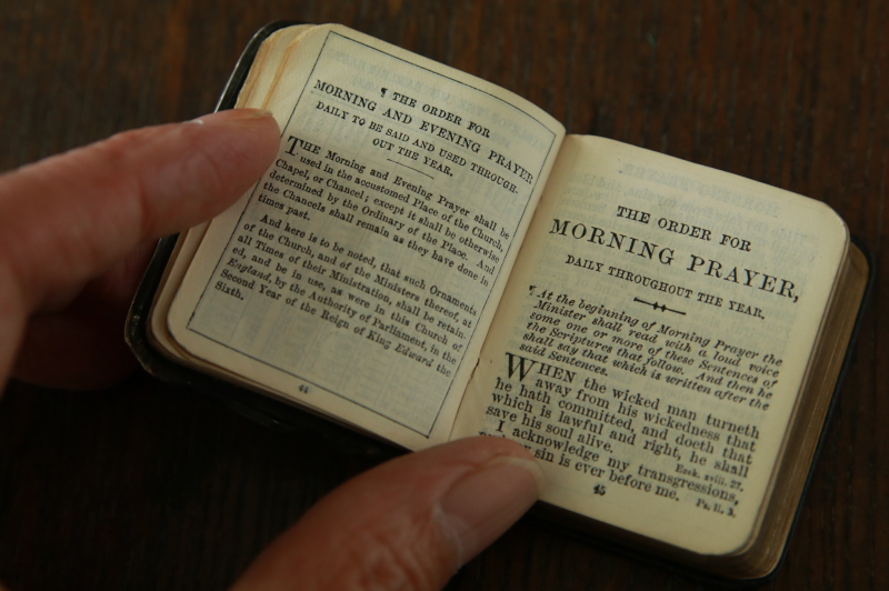 エンジェルズヘッズの銀装丁　コモンプレイヤー　聖公会　祈祷書　イギリス　アンティークストリュフ