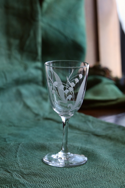 スズランのクリスタルシェリーグラス　イギリス　ヴィクトリアン アンティークストリュフ