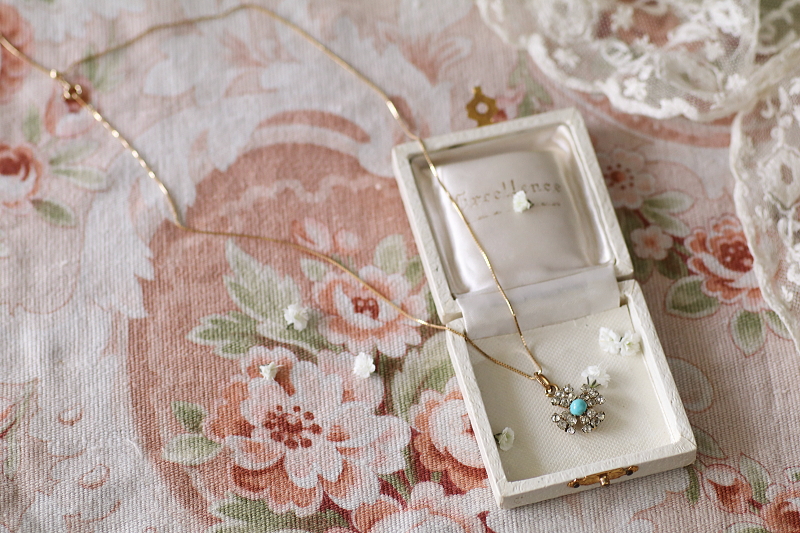 ターコイズアンドペースト　クロスペンダント　ヨーロッパ　アンティークストリュフ